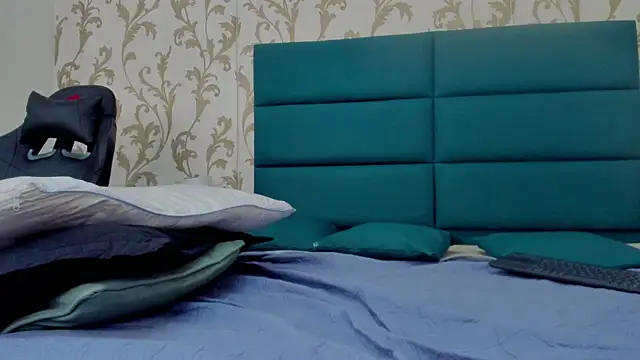 Michael magno online show from 12/30/24, 02:08