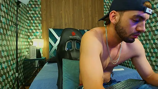 Michael magno online show from 09/15/25, 10:32