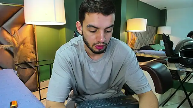 Michael magno online show from 09/21/25, 07:59