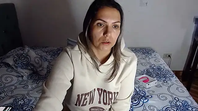 Chantal hott online show from 07/14/26, 07:30
