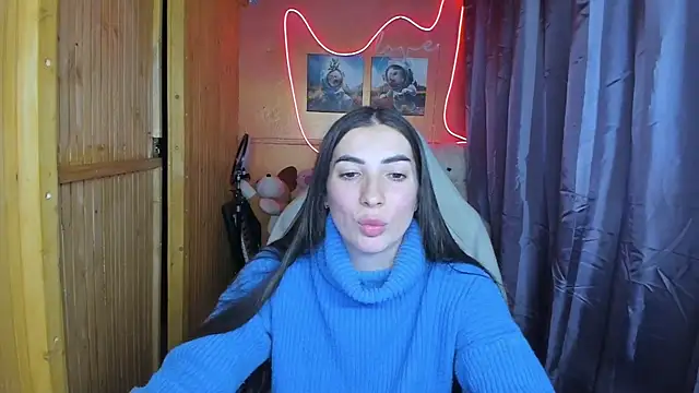 Fiery Brunette  online show from 02/04/25, 02:43