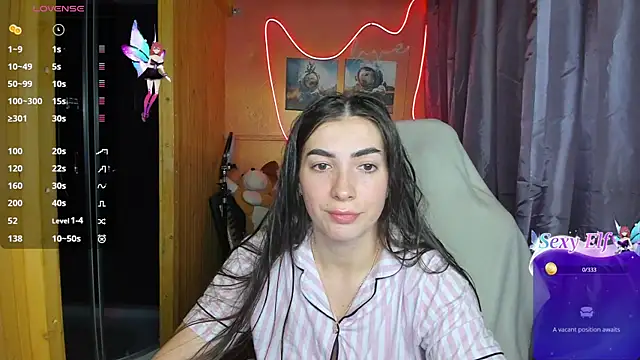 Fiery Brunette  online show from 02/17/25, 06:31