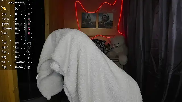 Fiery Brunette  online show from 03/08/25, 03:02