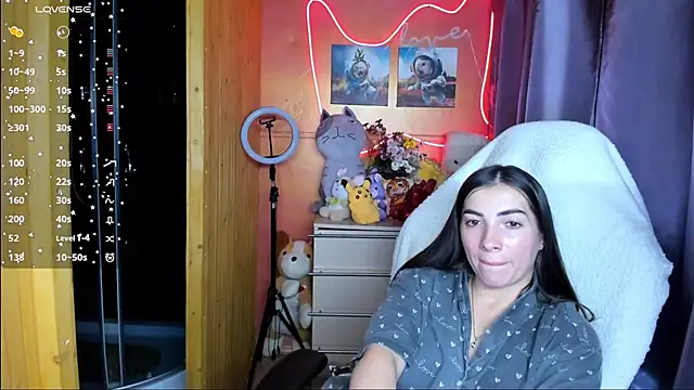 Fiery Brunette  online show from 09/26/25, 11:58