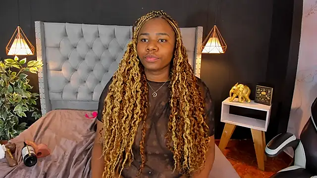 Snapshot of Tammy__vega_ chatting on 01/14/25, 10:27 Tammy vega online show from 01/14/25, 10:27