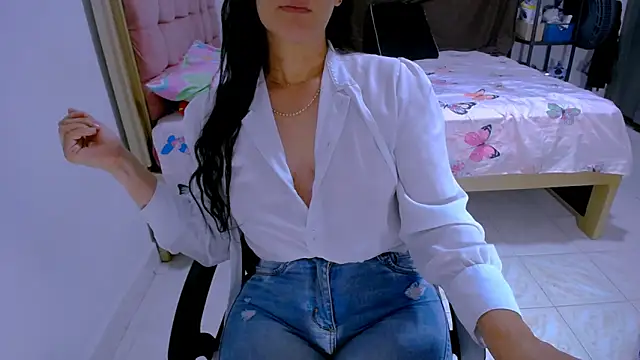 BitterMomXxx online show from 05/26/26, 12:50