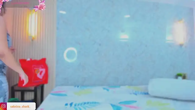 sabrina shark  online show from 11/28/25, 03:09