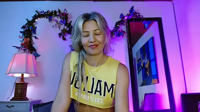 alana valdiri online show from 12/29/24, 07:22