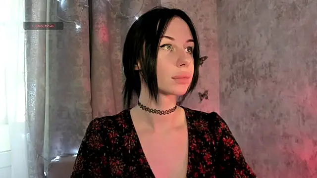 Snapshot of elena_addiction chatting on 06/16/26, 02:30 elena addiction online show from 06/16/26, 02:30