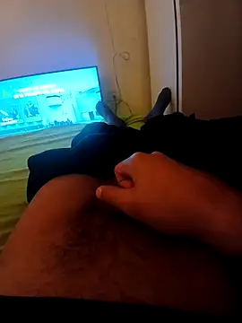 Snapshot of Alamleo36 chatting on 10/16/25, 09:27 Alamleo36 online show from 10/16/25, 09:27