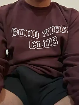 rhuh3991 online show from 12/11/24, 05:15