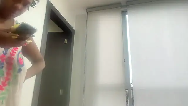 ChocolateCakeQueen online show from 01/13/26, 10:48