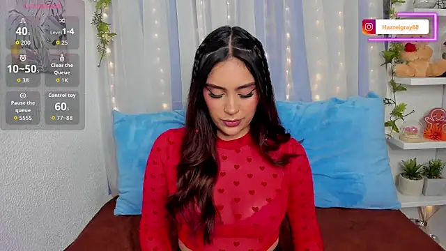 HazzelGray online show from 10/16/25, 04:19