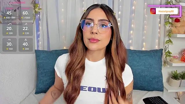 HazzelGray online show from 02/05/26, 01:27