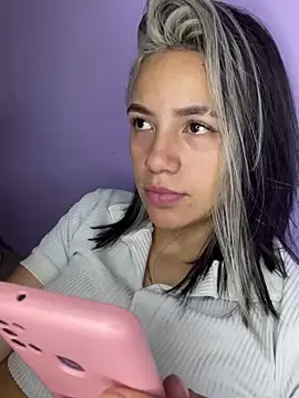 hannahb-e online show from 03/04/25, 02:17