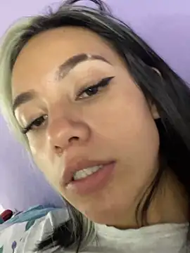 hannahb-e online show from 03/19/25, 08:54