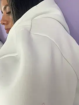 hannahb-e online show from 03/20/25, 09:02