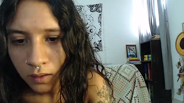 AlinaWoolf  online show from 12/10/24, 04:49