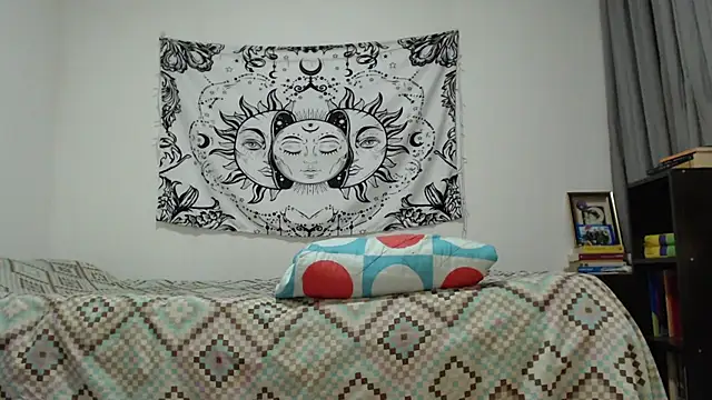 AlinaWoolf  online show from 02/09/25, 04:14