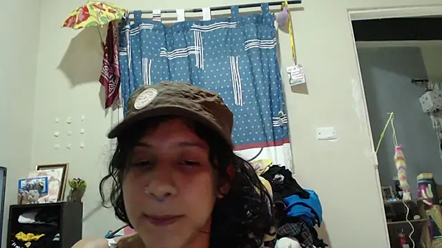 AlinaWoolf  online show from 05/11/26, 03:12