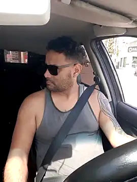 hecwil8 online show from 09/29/25, 04:56