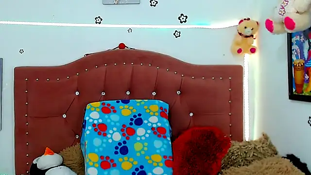 Snapshot of AngeDrty chatting on 01/25/25, 02:58 AngeDrty online show from 01/25/25, 02:58