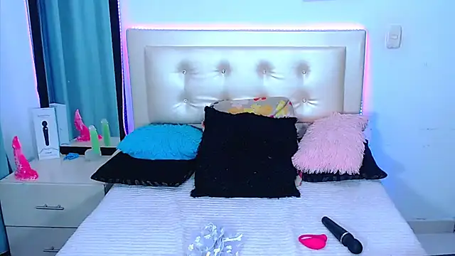 Snapshot of AngeDrty chatting on 03/06/25, 08:37 AngeDrty online show from 03/06/25, 08:37