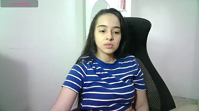 Snapshot of aineangeel chatting on 07/18/26, 12:37 aineangeel online show from 07/18/26, 12:37