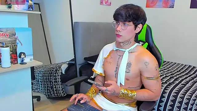 Snapshot of JayHotxxx chatting on 05/22/26, 01:46 JayHotxxx online show from 05/22/26, 01:46
