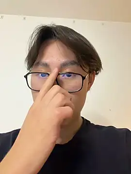 SrLuis18 online show from 04/05/26, 10:29