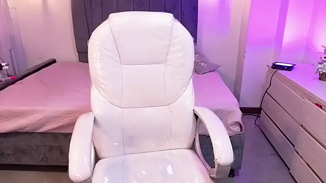 iam sofiia online show from 02/17/26, 08:59