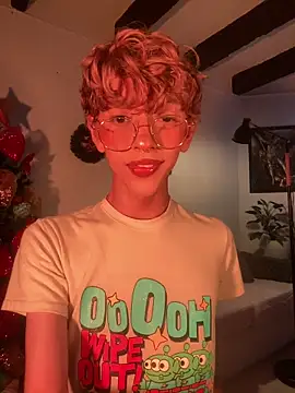 lyamthommpson online show from 12/05/25, 06:15