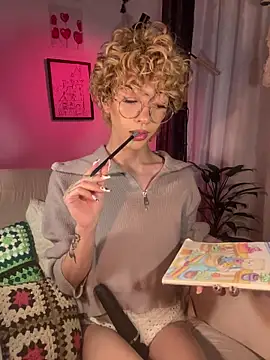 lyamthommpson online show from 04/14/26, 02:28