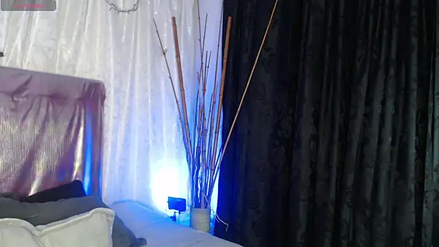 megan lover online show from 10/15/25, 01:50