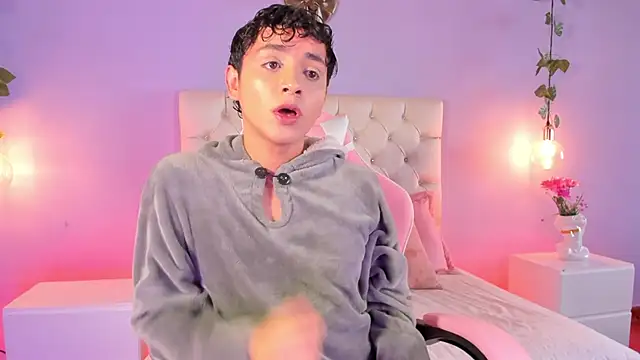 Brann tadzio online show from 01/07/25, 01:03