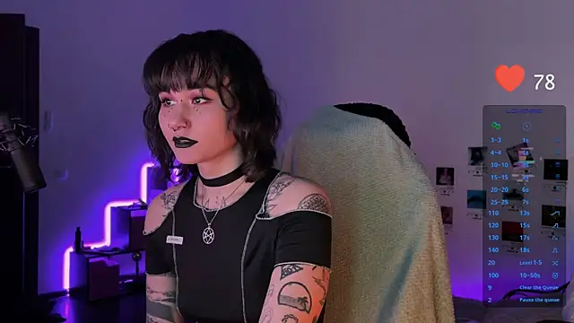 Snapshot of deadlysweet chatting on 03/21/25, 12:29 deadlysweet online show from 03/21/25, 12:29