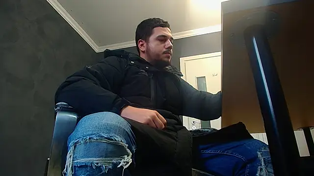 Snapshot of JoshKnights chatting on 11/03/25, 06:25 JoshKnights online show from 11/03/25, 06:25