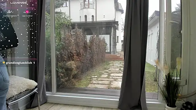 Selena Reeves online show from 03/02/25, 07:32