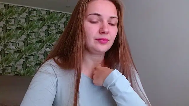 Olivia shine online show from 10/14/25, 04:24