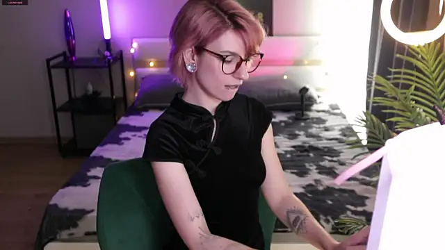  Moonlight t online show from 05/23/26, 12:53