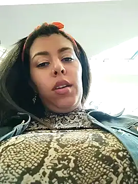 Emily Wane online show from 12/08/24, 07:43