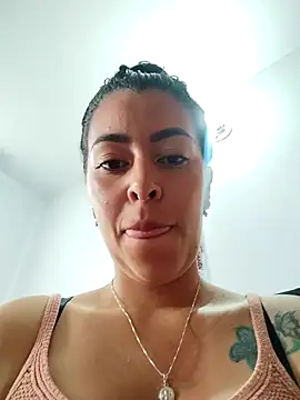 Emily Wane online show from 10/05/25, 02:59