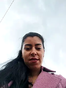 Emily Wane online show from 10/20/25, 05:02