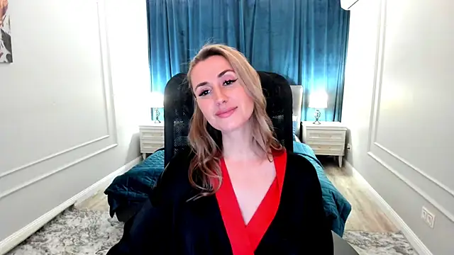 Snapshot of PassionGlow chatting on 02/06/25, 02:37 PassionGlow online show from 02/06/25, 02:37