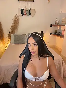 annyfosterr online show from 04/27/26, 11:47