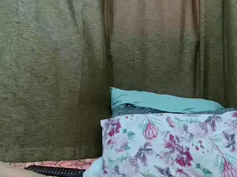 Snapshot of NaughtyFlower88 chatting on 12/14/24, 11:07 NaughtyFlower88 online show from 12/14/24, 11:07