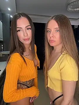  Monic  online show from 04/19/26, 06:21