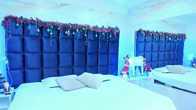 EVELIN MASON online show from 12/15/25, 07:40