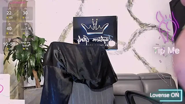 AnaRuiz online show from 11/26/25, 12:39