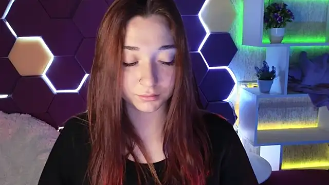 YasmineWest online show from 12/02/24, 01:14